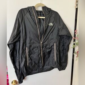 The North Face Men's Black Lightweight Windbreaker/Rain Jacket